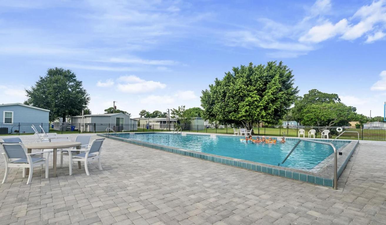 LAKEWOOD VILLAGE RO - Residential