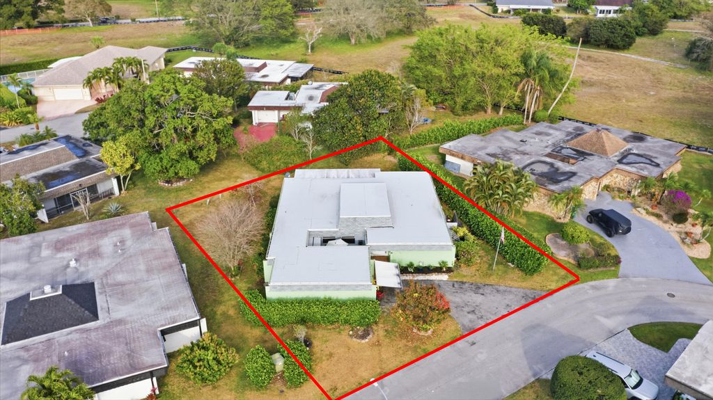 Photo of 4610 King Palm Drive, Tamarac, FL 33319 (MLS # R11164541)