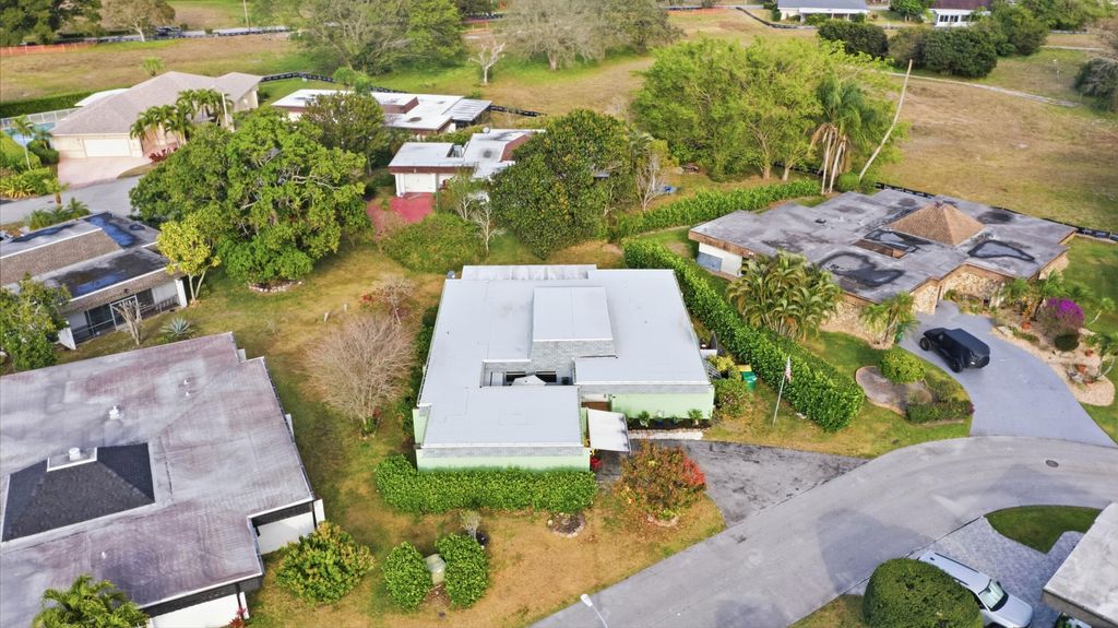 Photo of 4610 King Palm Drive, Tamarac, FL 33319 (MLS # R11164541)