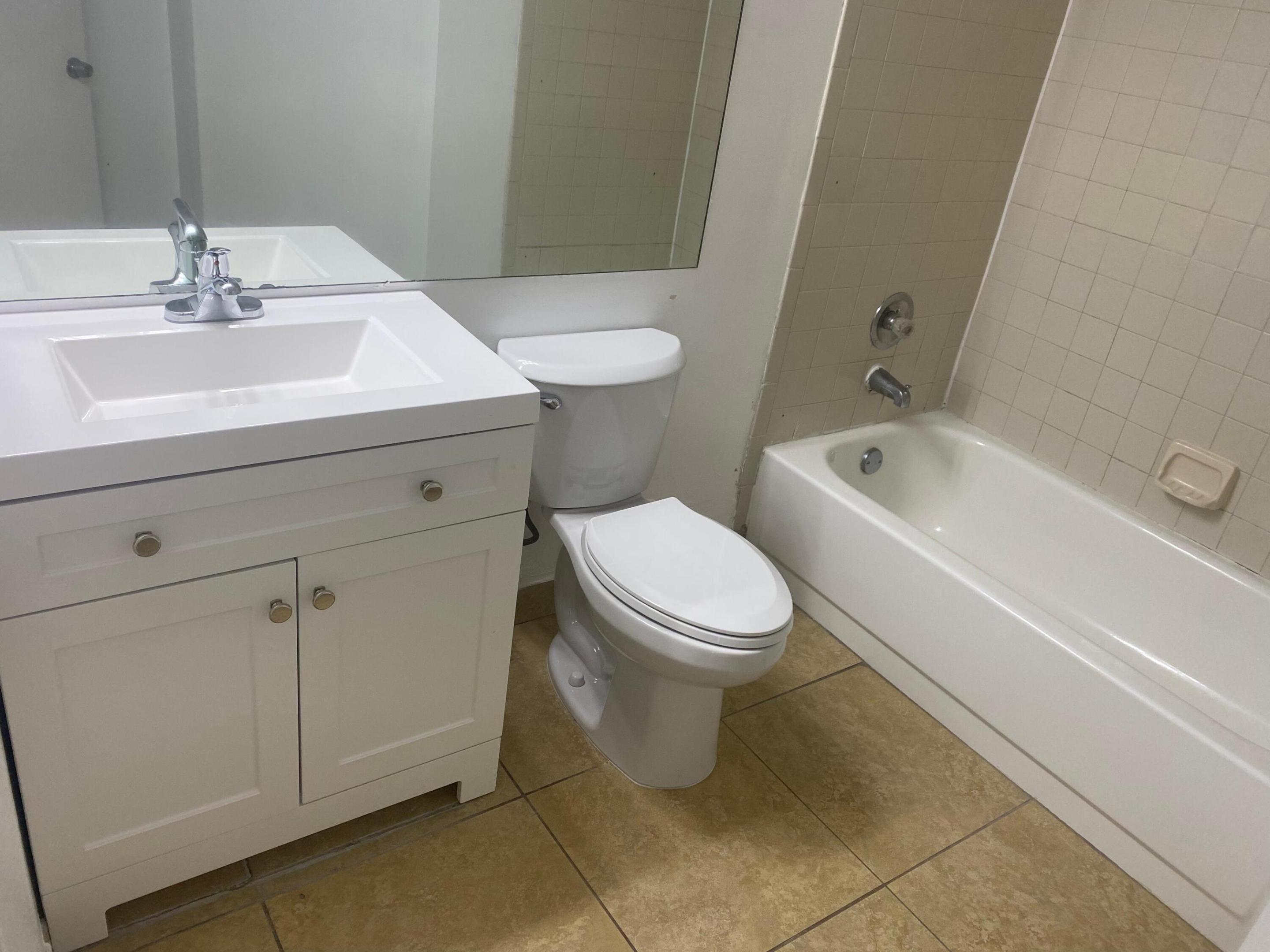 COCO PARC CONDO - Residential Lease