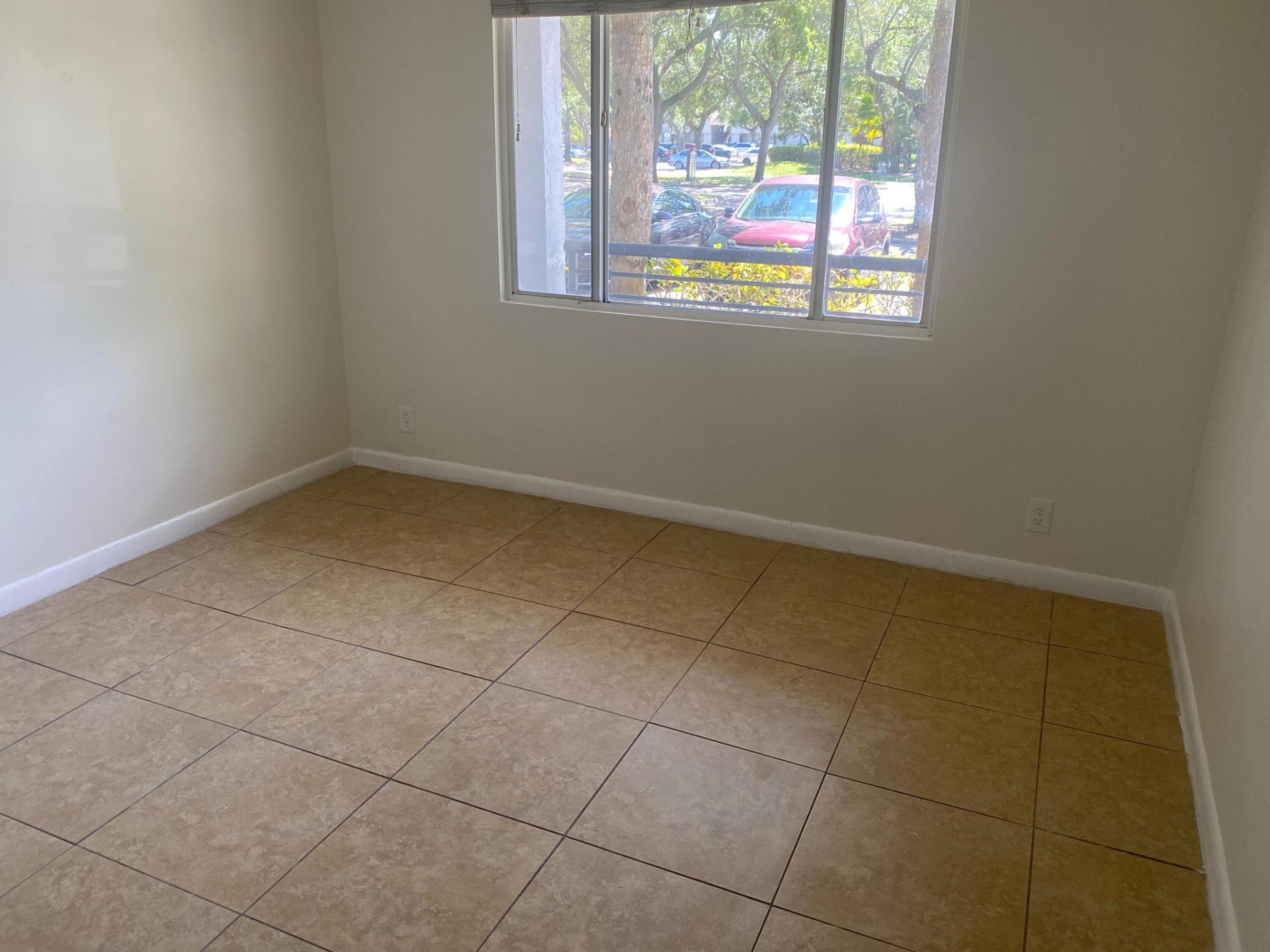 COCO PARC CONDO - Residential Lease