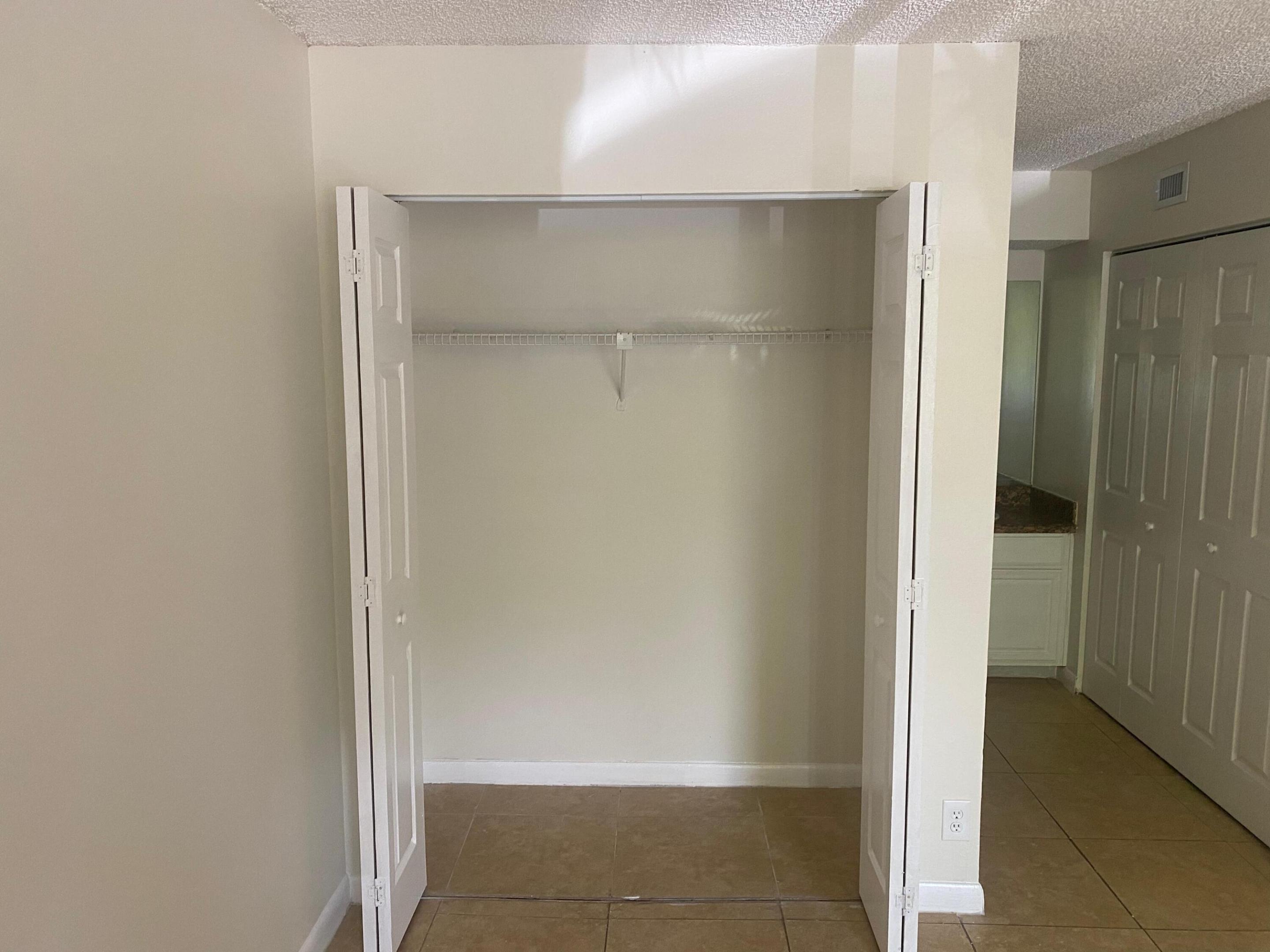 COCO PARC CONDO - Residential Lease