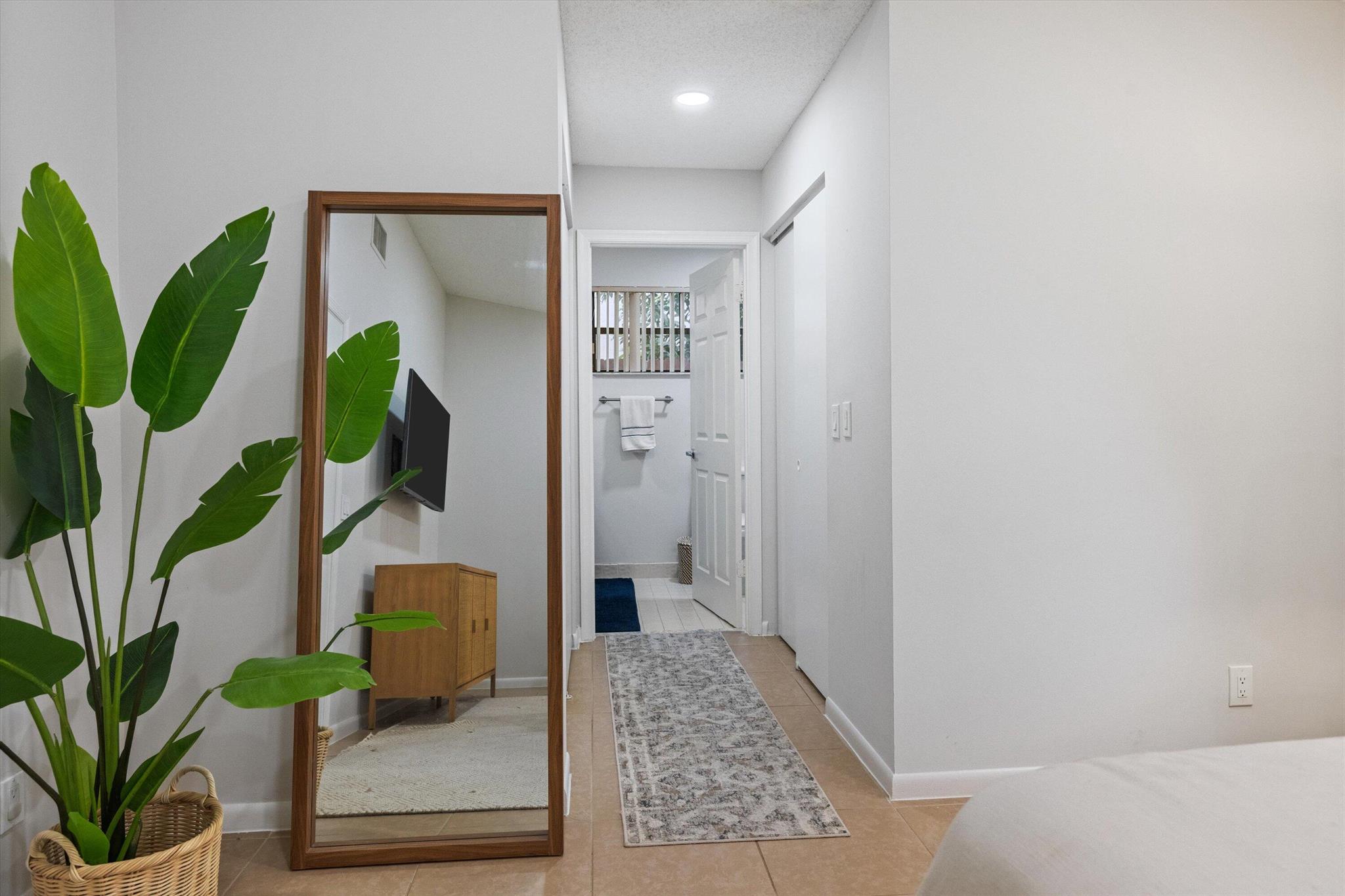 WELLINGTON TR 42-B - Residential Lease