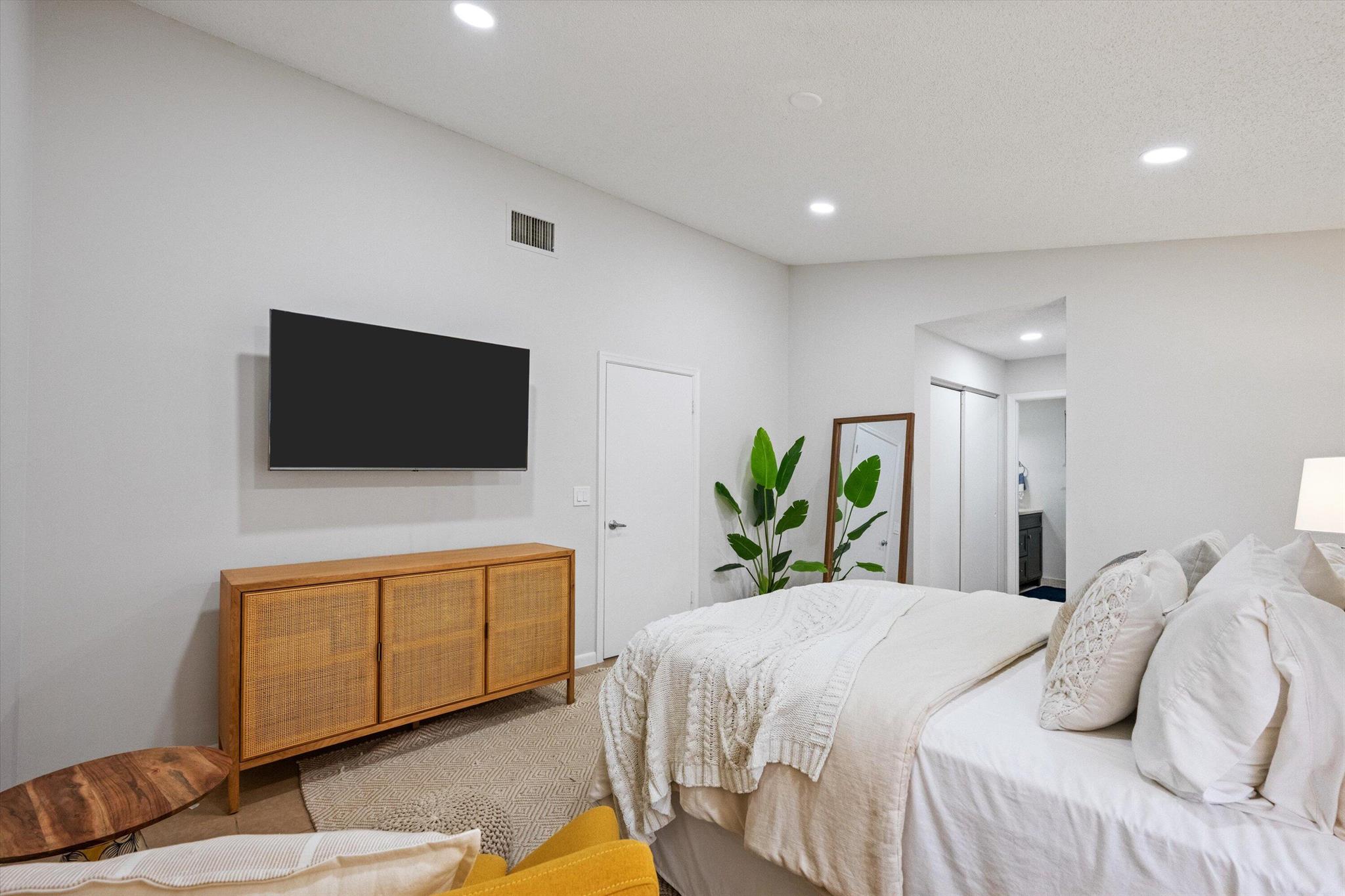 WELLINGTON TR 42-B - Residential Lease