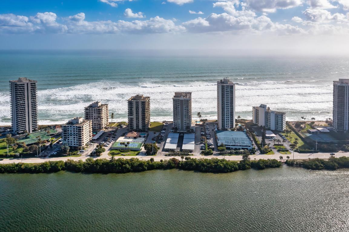 Aquarius Condo - Residential