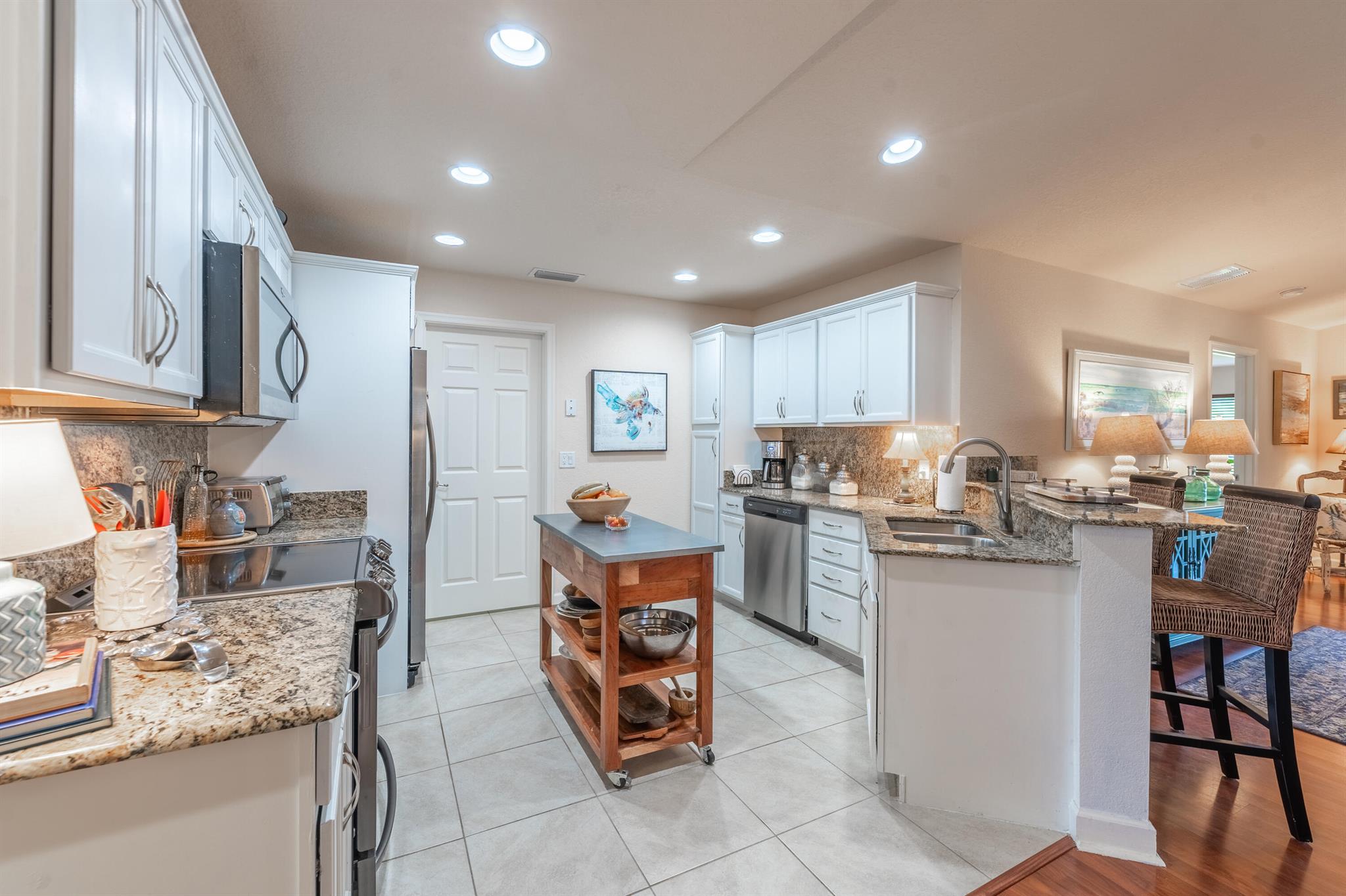 SPANISH LAKES COUNTRY CLUB VILLAGE LEASEHOLD ESTAT - Residential