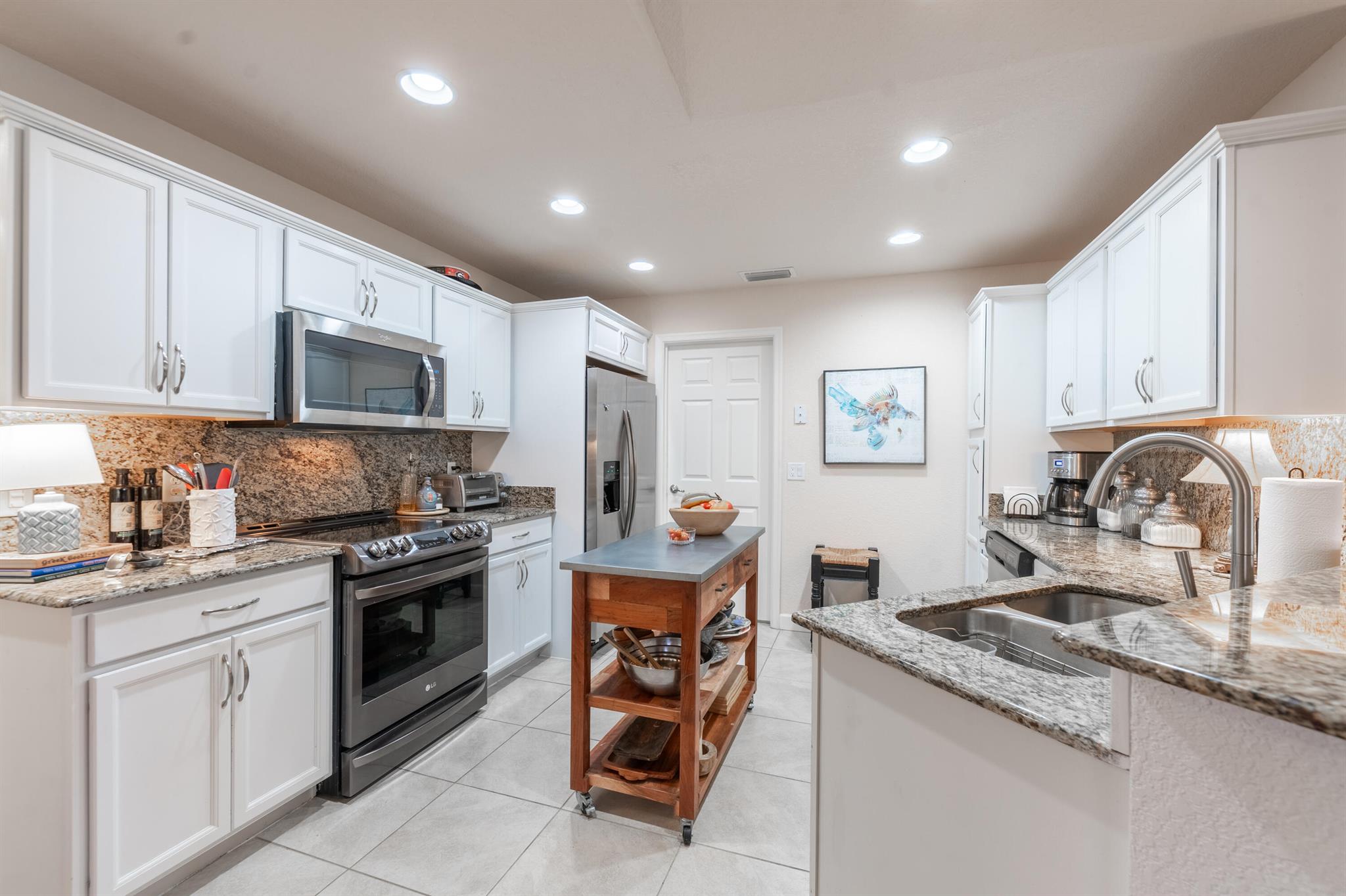 SPANISH LAKES COUNTRY CLUB VILLAGE LEASEHOLD ESTAT - Residential