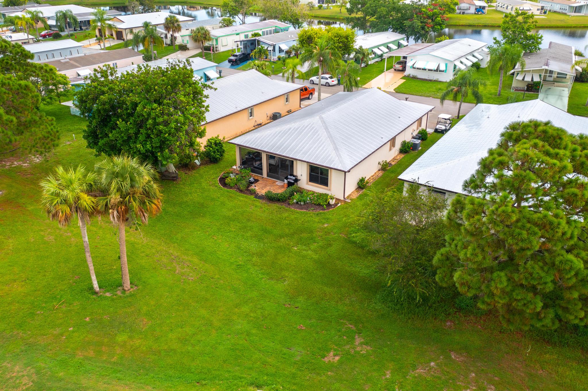 SPANISH LAKES COUNTRY CLUB VILLAGE LEASEHOLD ESTAT - Residential