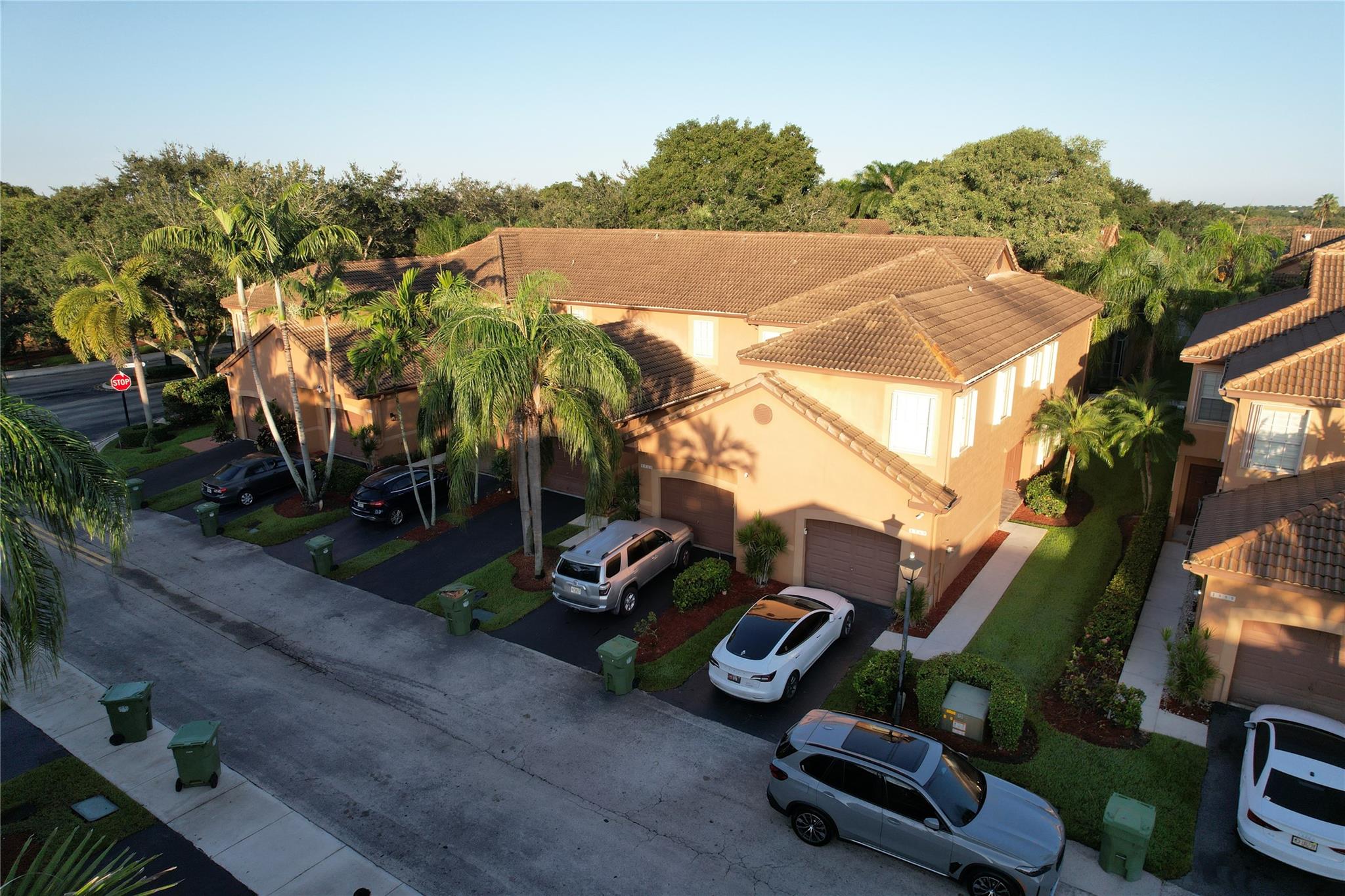 Looking to move into a fully renovated townhouse in one of the best Weston school districts? This former owner’s residence has been completely updated with no detail spared—featuring a quartz kitchen countertop, stainless steel appliances, and modern-style bathrooms. The home is fully wired with Cat 6 internet and video, plus a complete camera system for exclusive use by the tenants. Don’t miss this unique 4-bedroom, 2.5-bathroom home in Weston.
