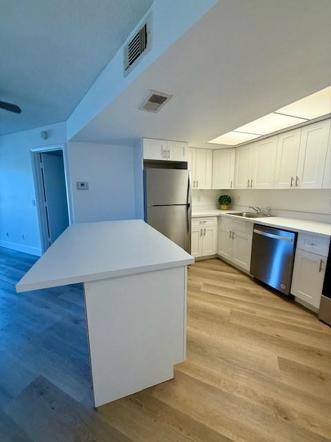 1999 NE Collins Cir 3-1