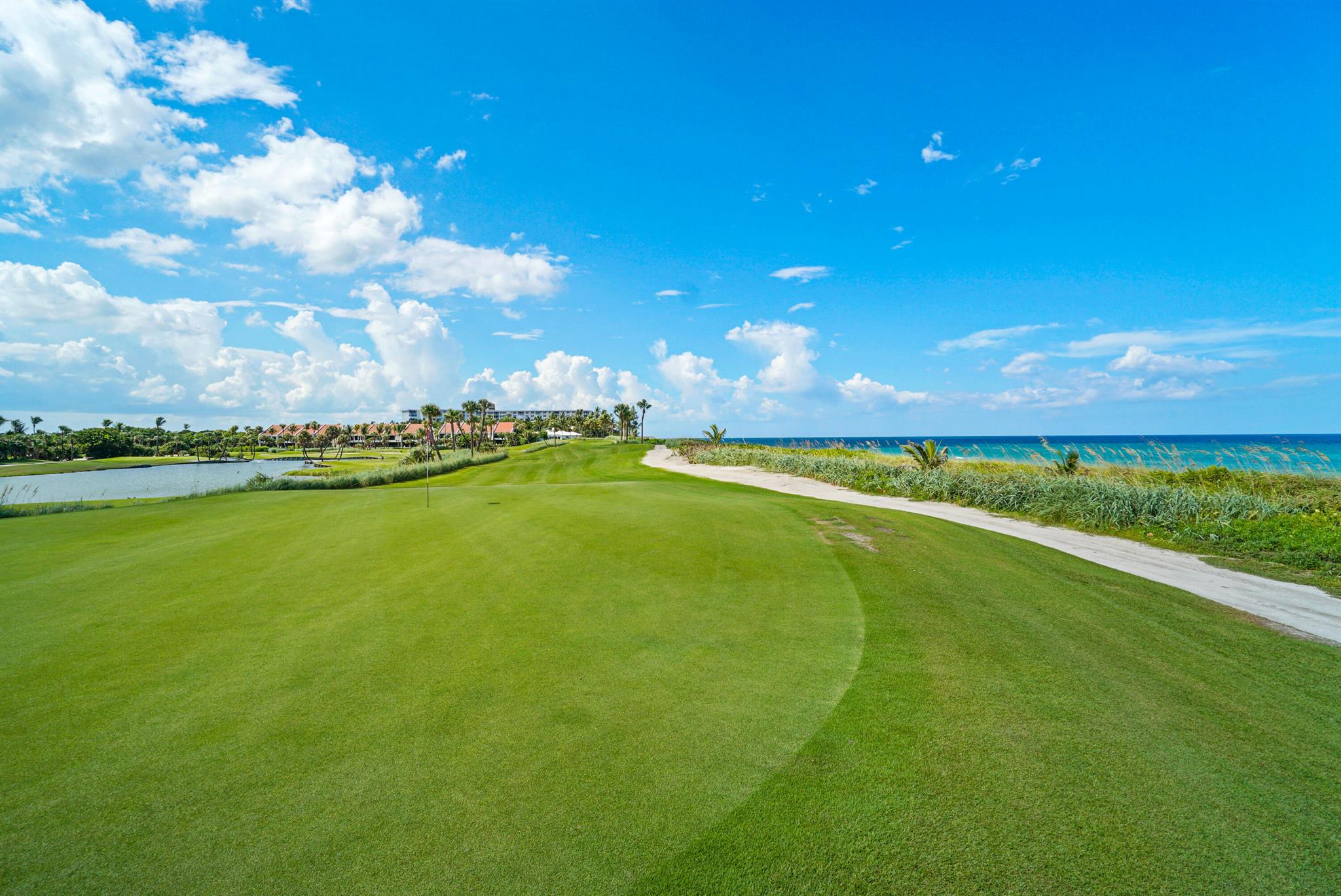 BARCLAY CONDO - Residential