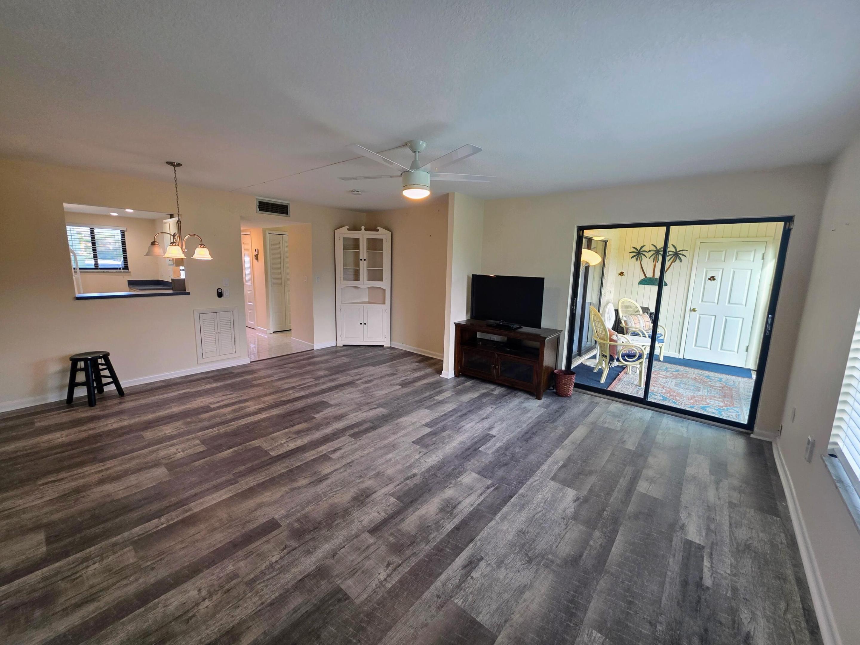 MILES GRANT CONDO - Residential