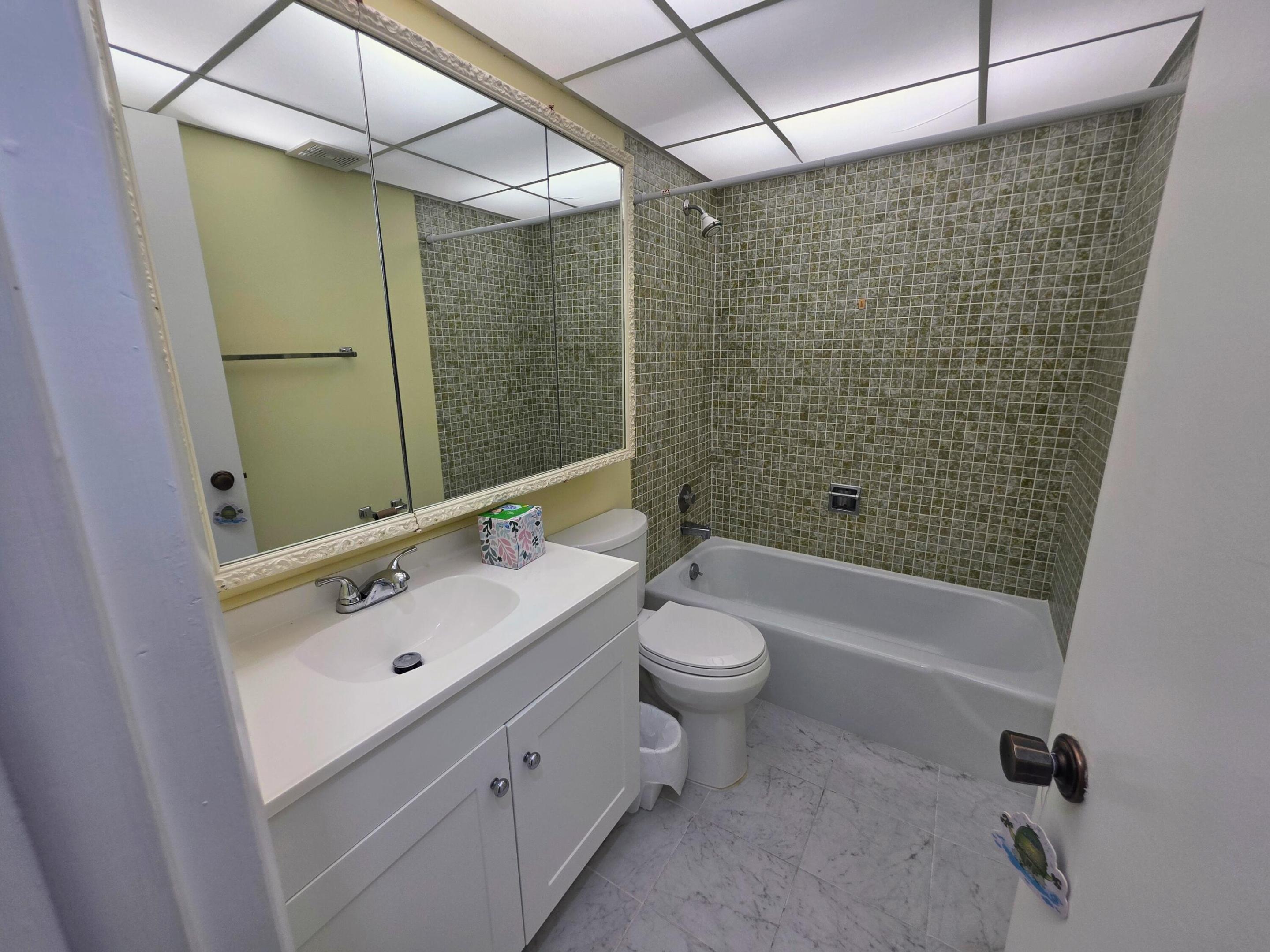 MILES GRANT CONDO - Residential
