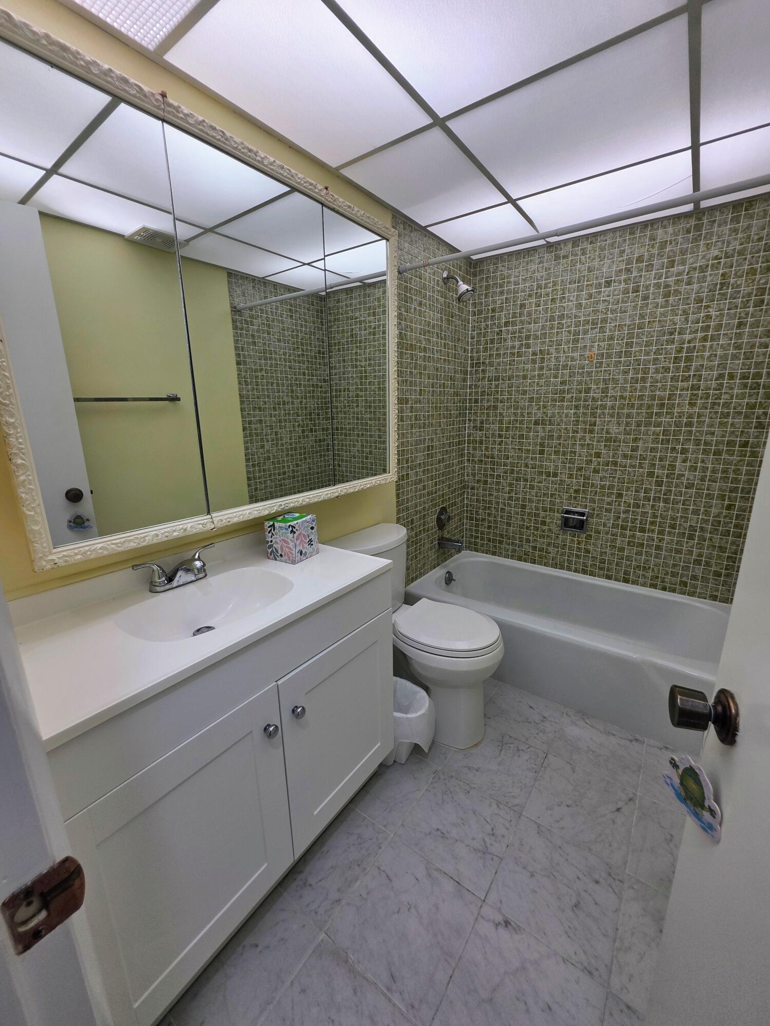 MILES GRANT CONDO - Residential