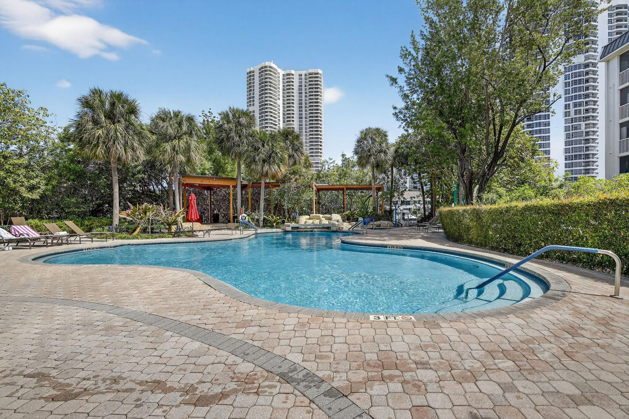 Mystic Pointe 600 - Residential