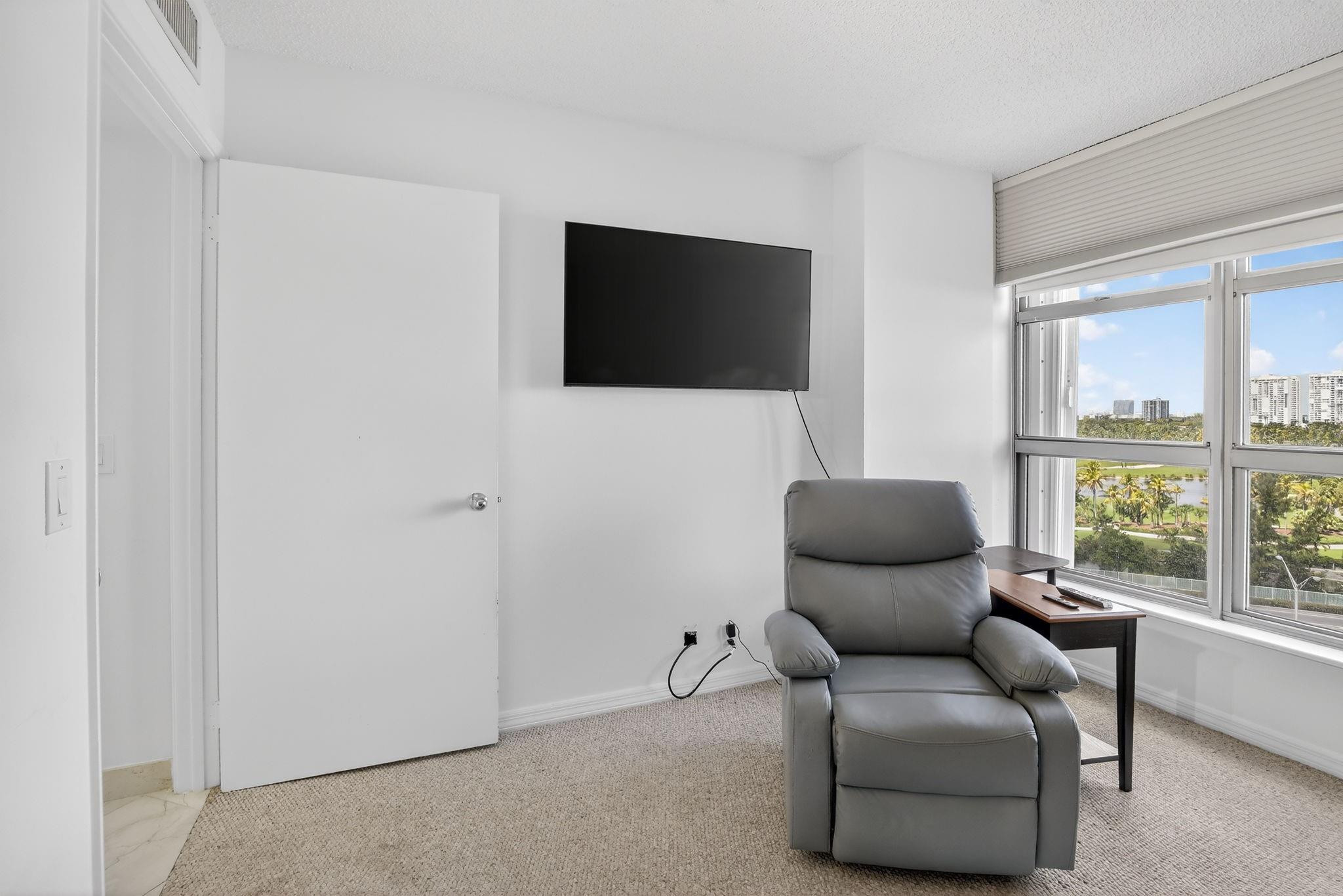 Mystic Pointe 600 - Residential