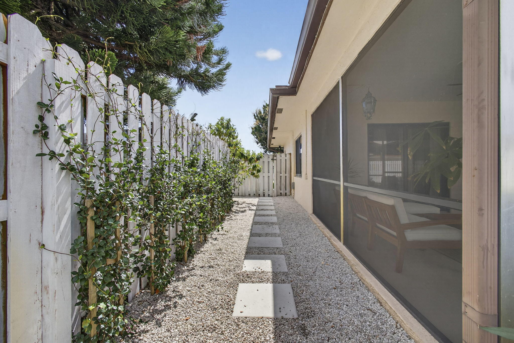 LAKE MANGO SHORES - Residential