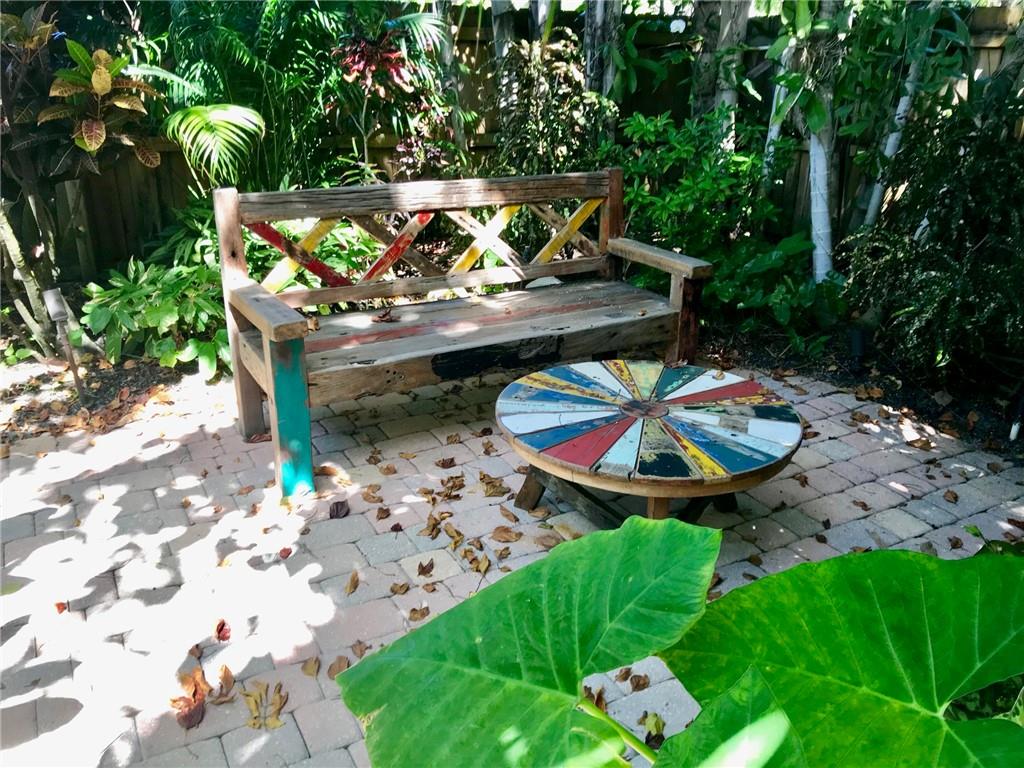 Las Olas Park Corr 6-12 B - Residential