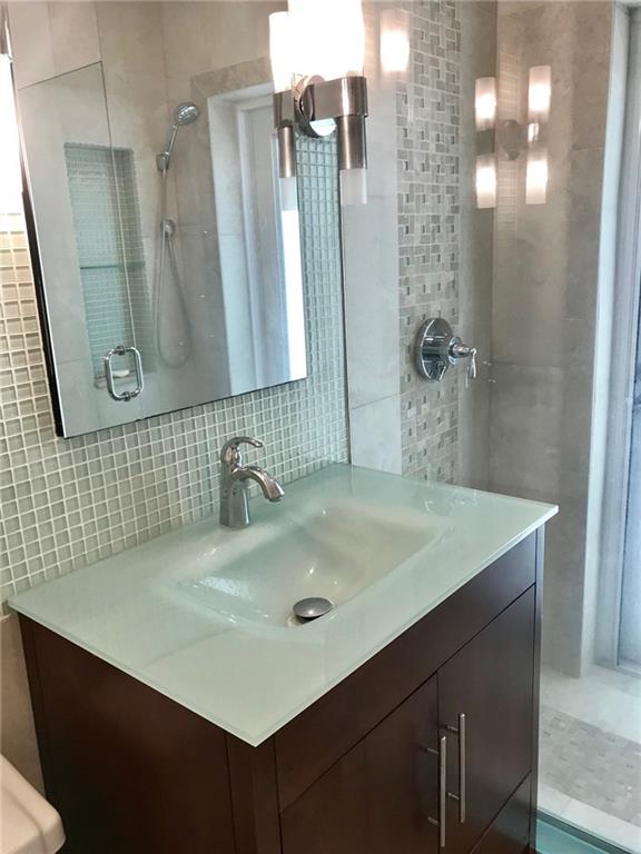 Las Olas Park Corr 6-12 B - Residential