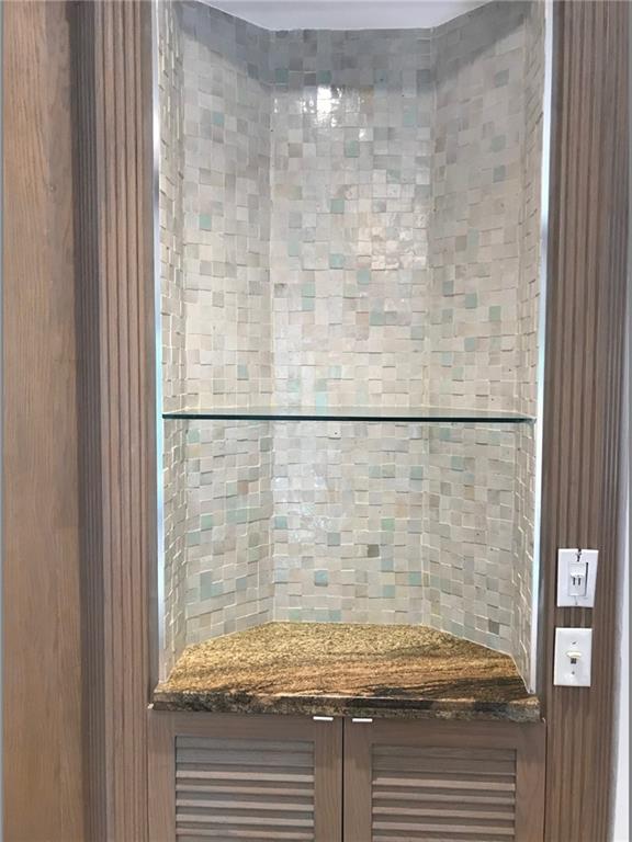 Las Olas Park Corr 6-12 B - Residential