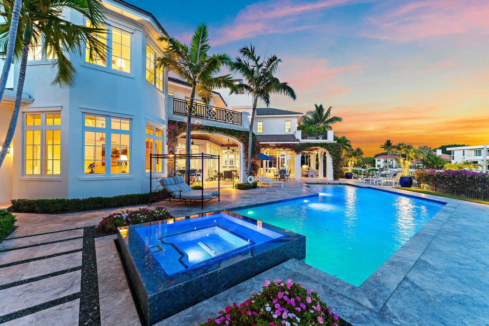 ADMIRALS COVE - Residential