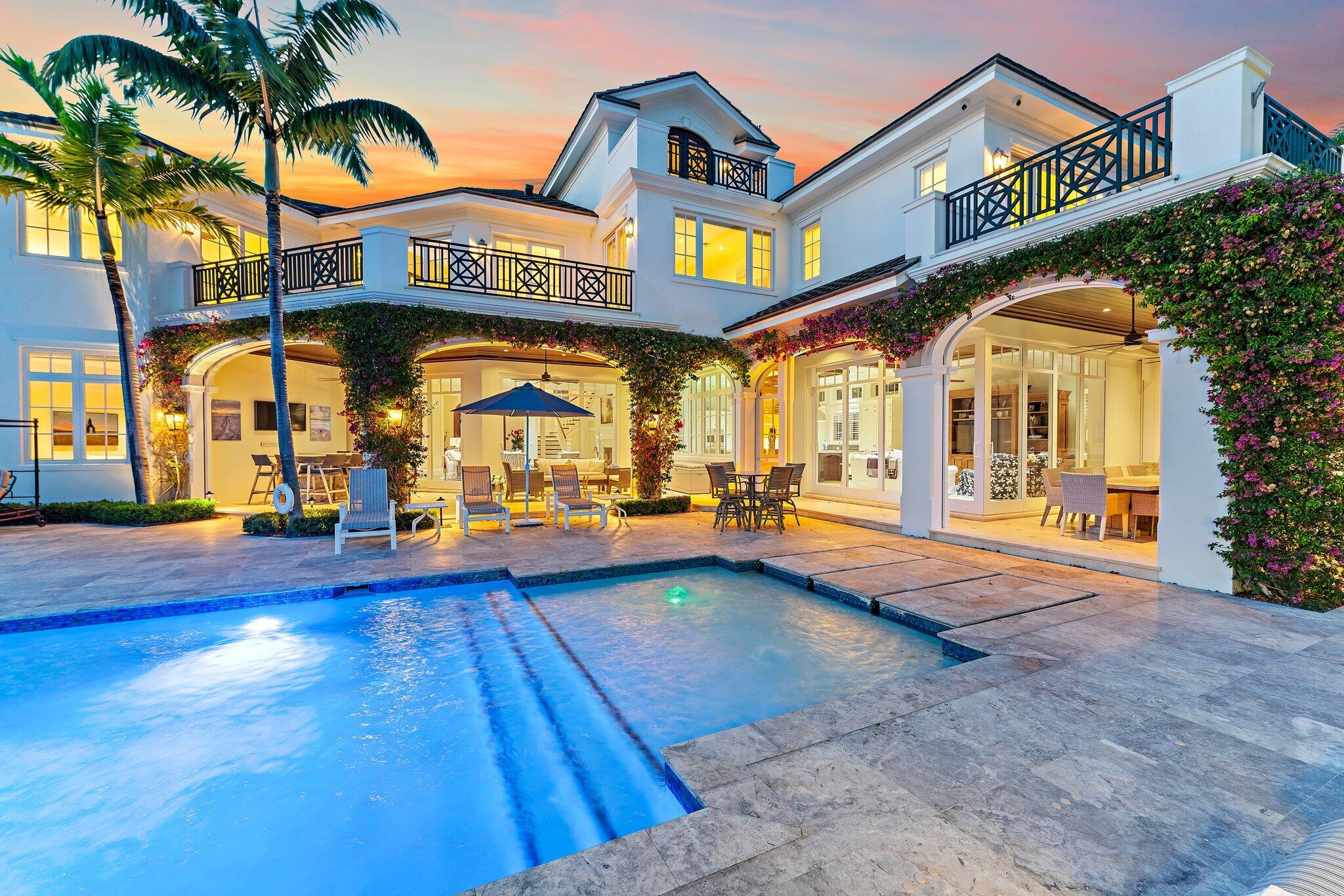 ADMIRALS COVE - Residential