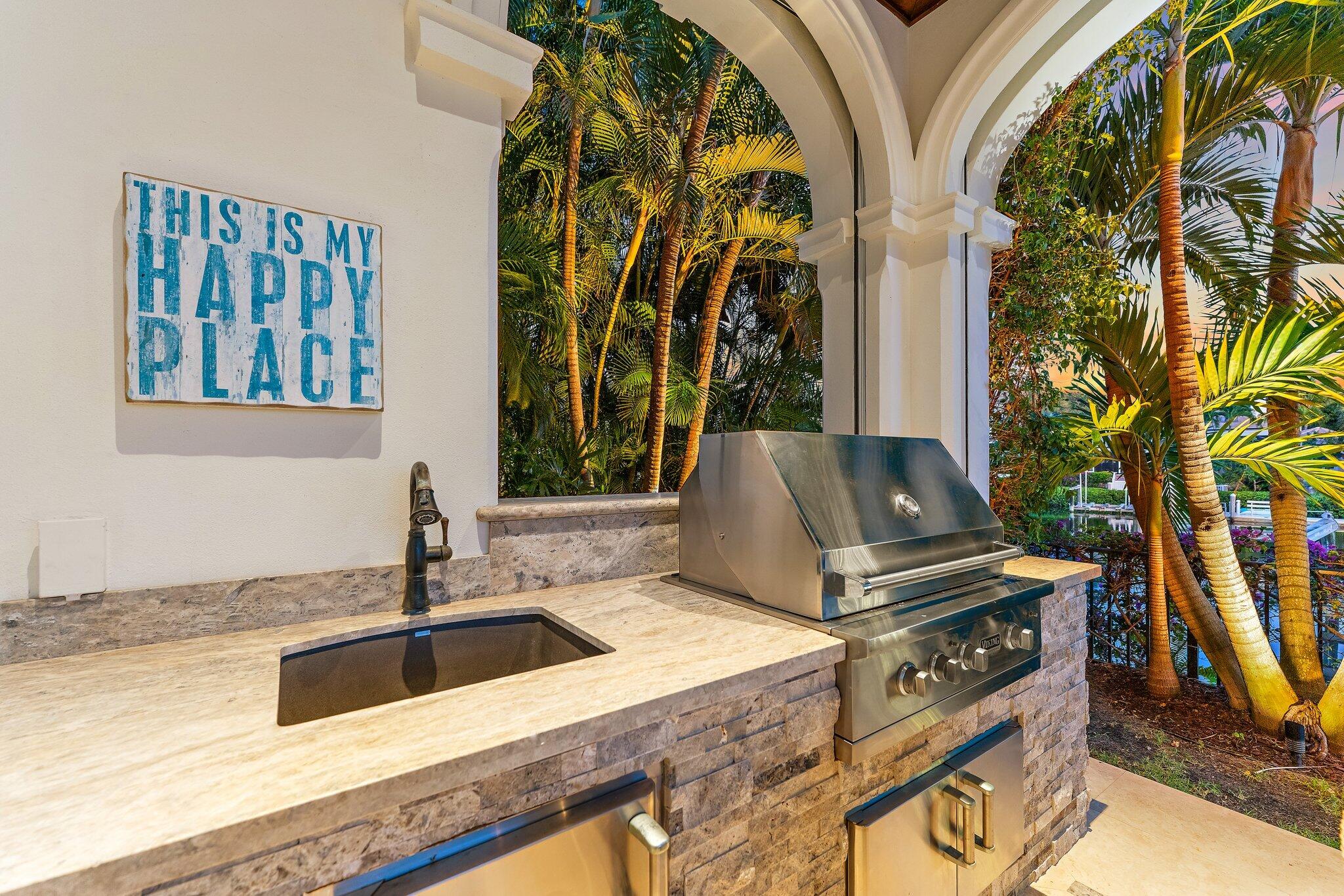 ADMIRALS COVE - Residential