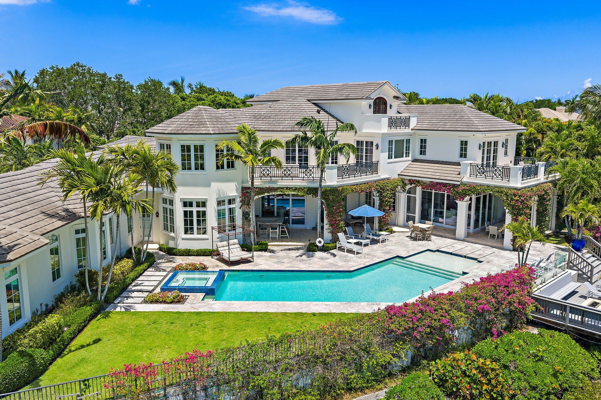 ADMIRALS COVE - Residential
