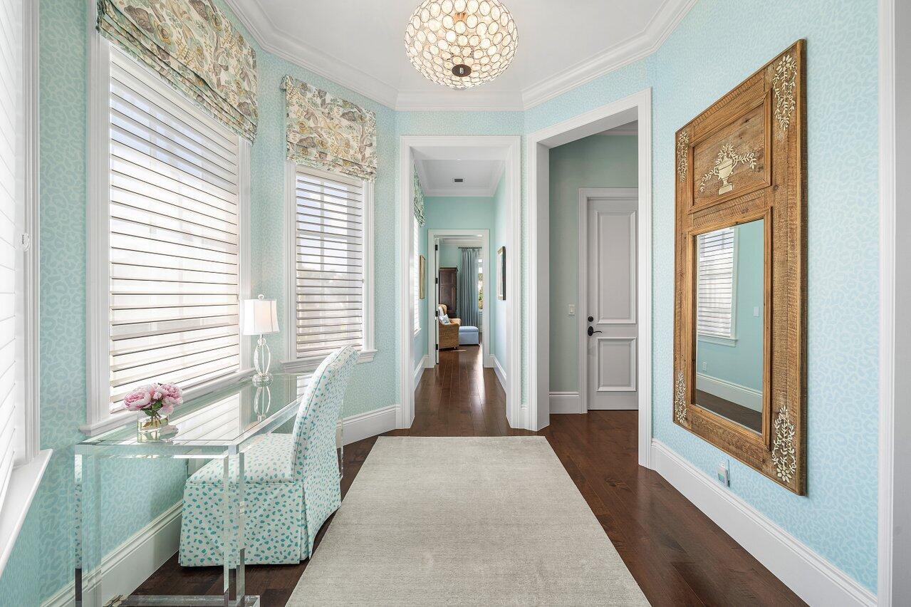 ADMIRALS COVE - Residential
