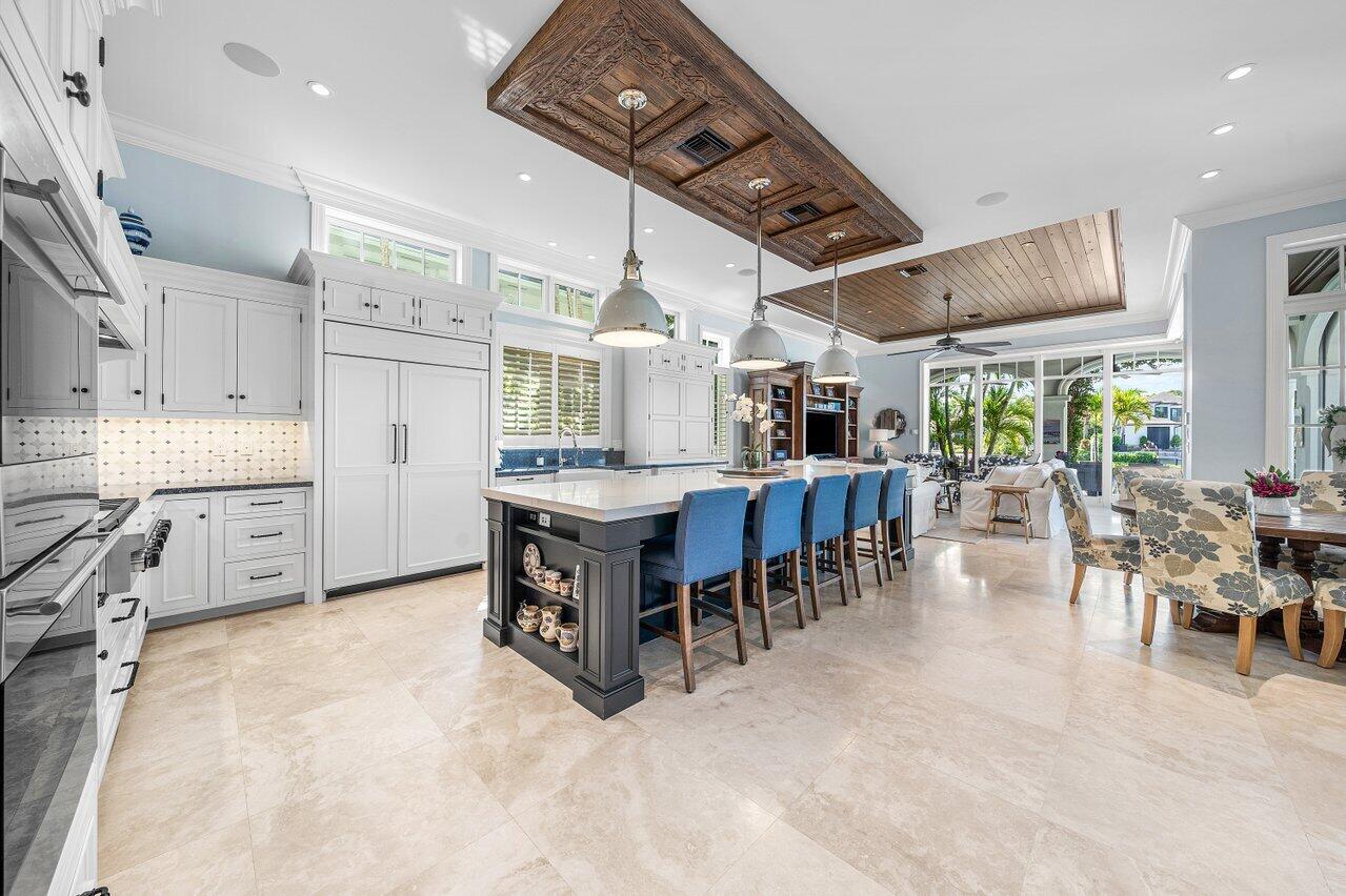 ADMIRALS COVE - Residential
