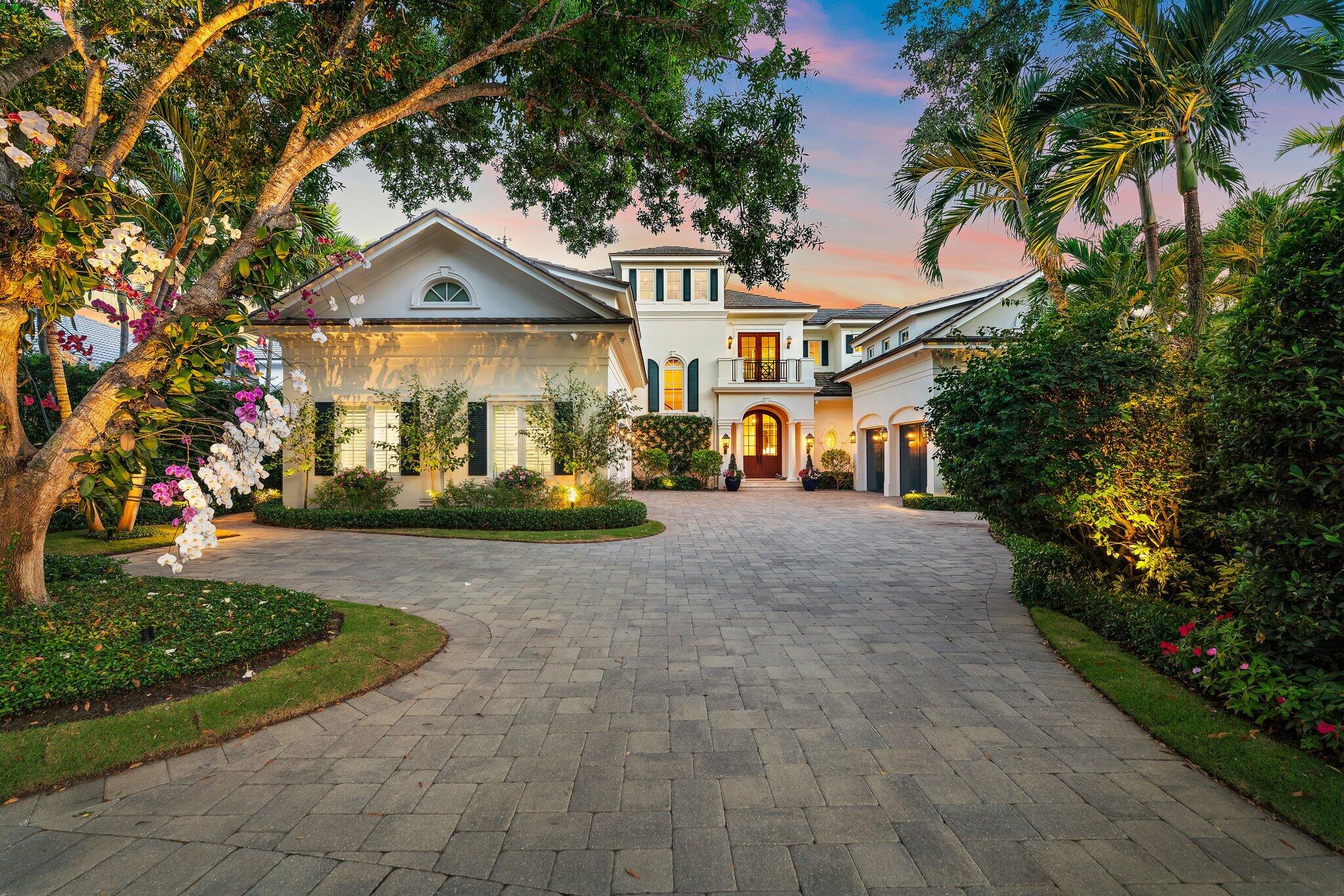ADMIRALS COVE - Residential