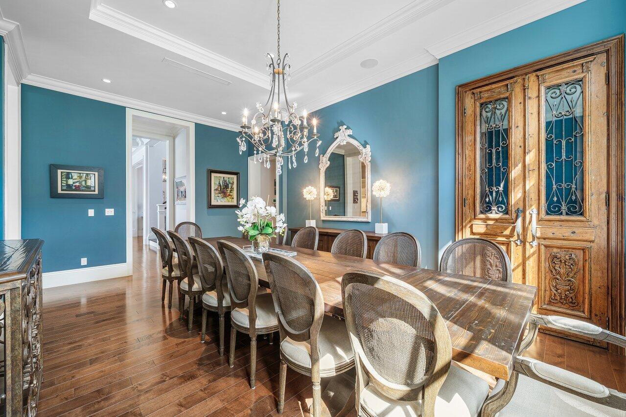 ADMIRALS COVE - Residential