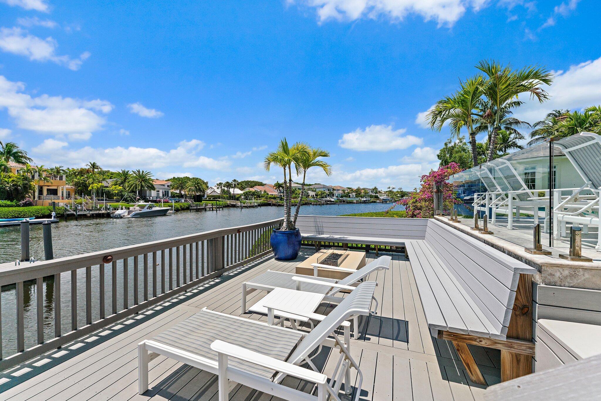 ADMIRALS COVE - Residential