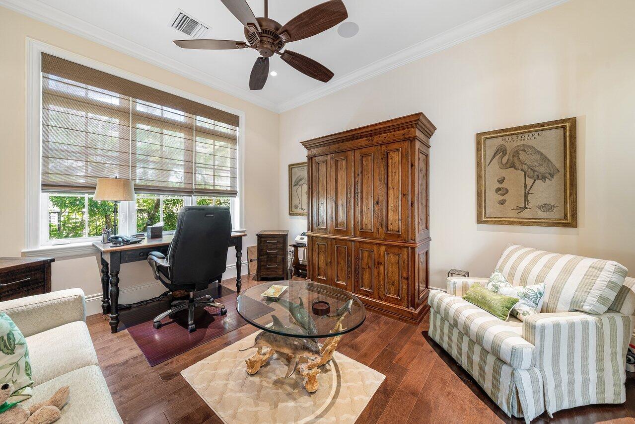 ADMIRALS COVE - Residential
