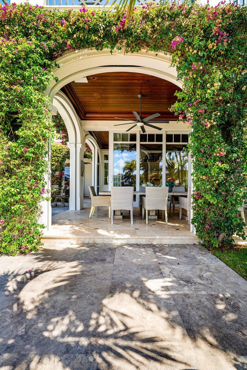 ADMIRALS COVE - Residential