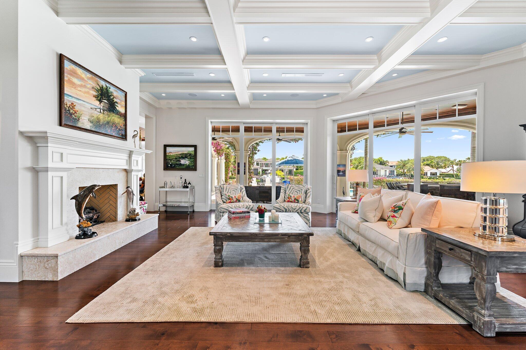 ADMIRALS COVE - Residential