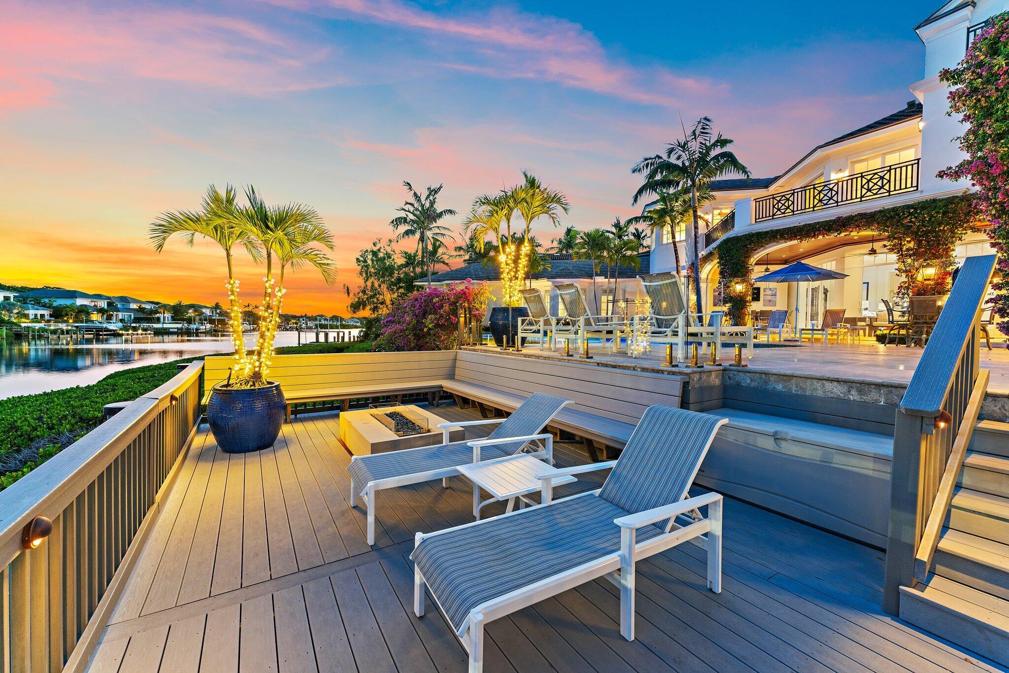 ADMIRALS COVE - Residential