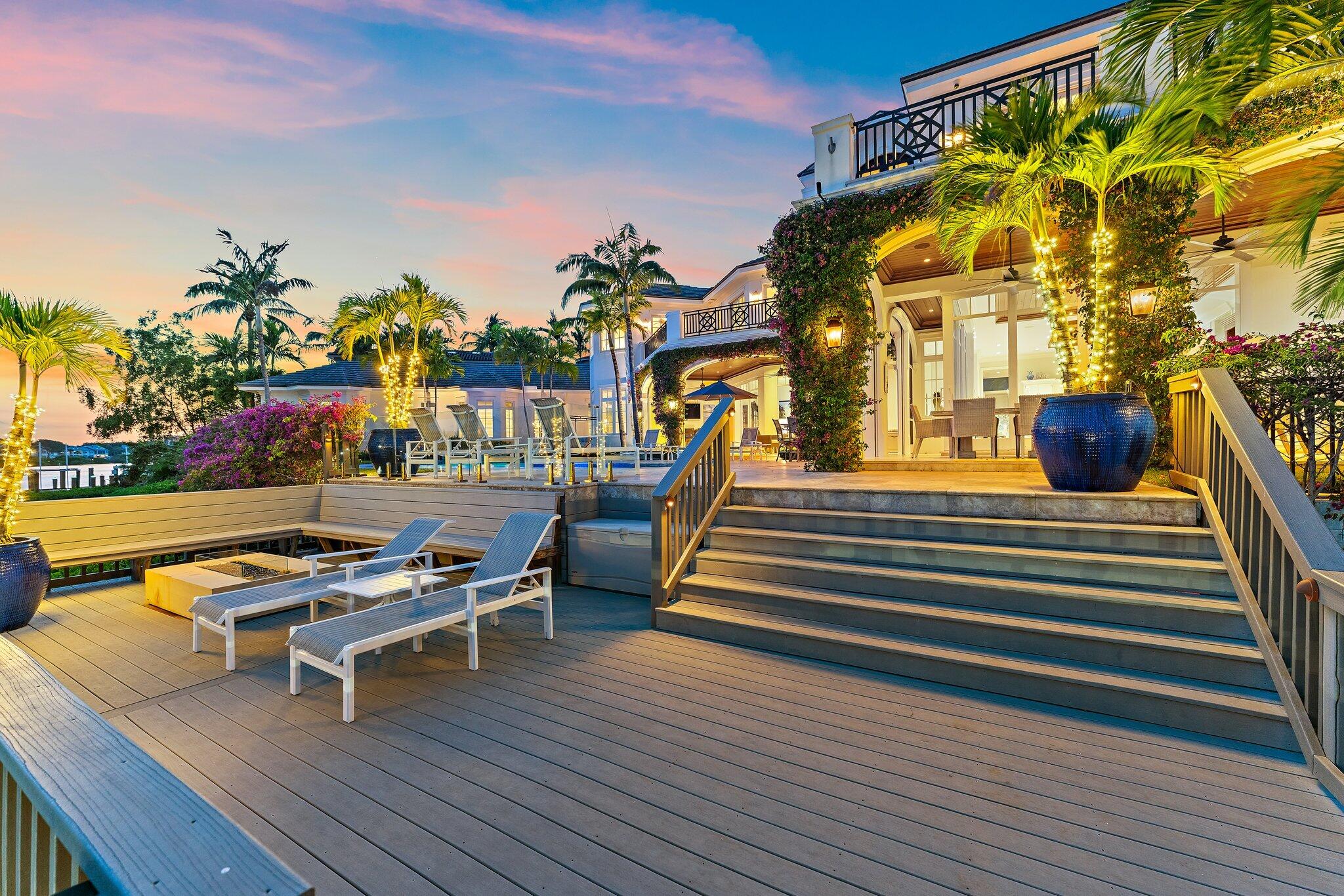 ADMIRALS COVE - Residential