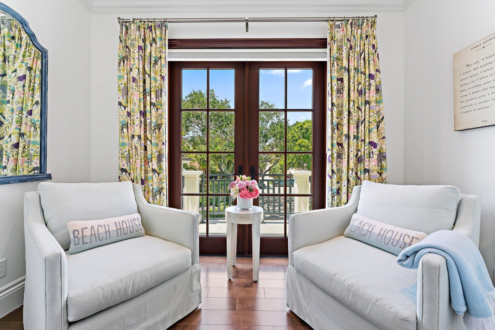 ADMIRALS COVE - Residential