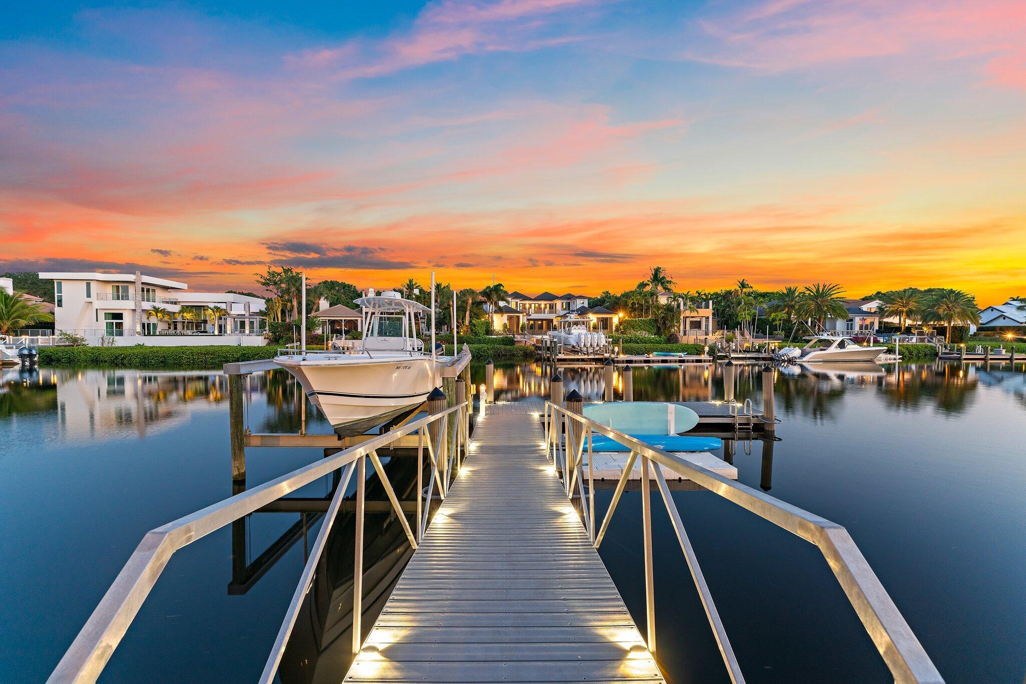 ADMIRALS COVE - Residential