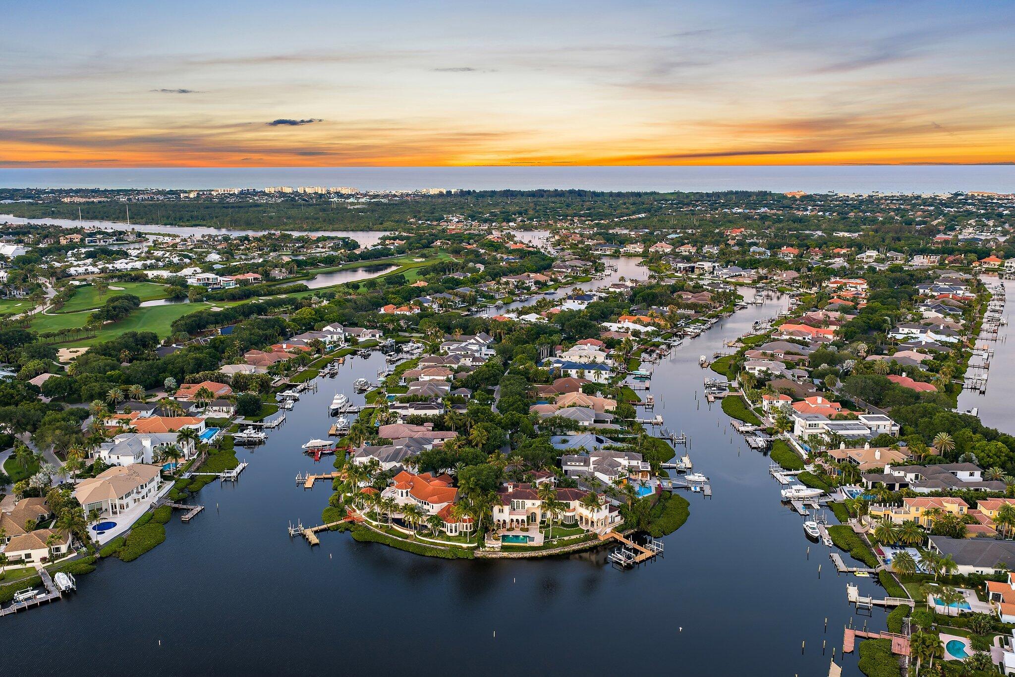 ADMIRALS COVE - Residential