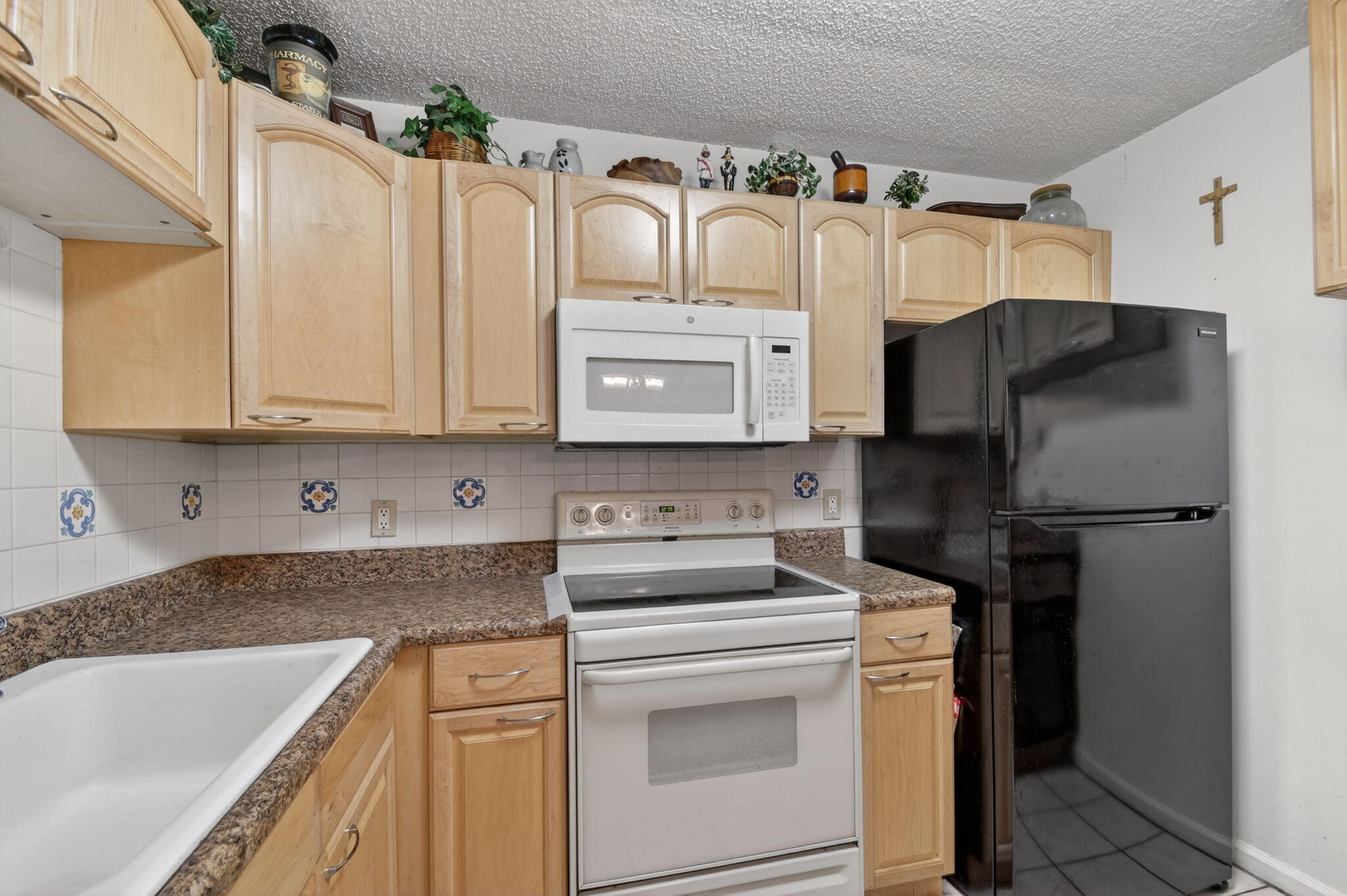 SIERRA WOODS CONDO - Residential