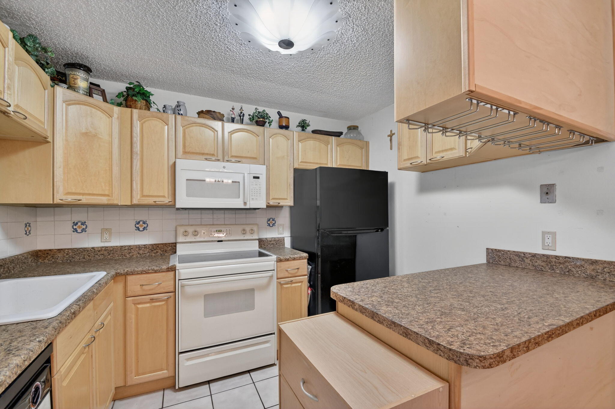 SIERRA WOODS CONDO - Residential