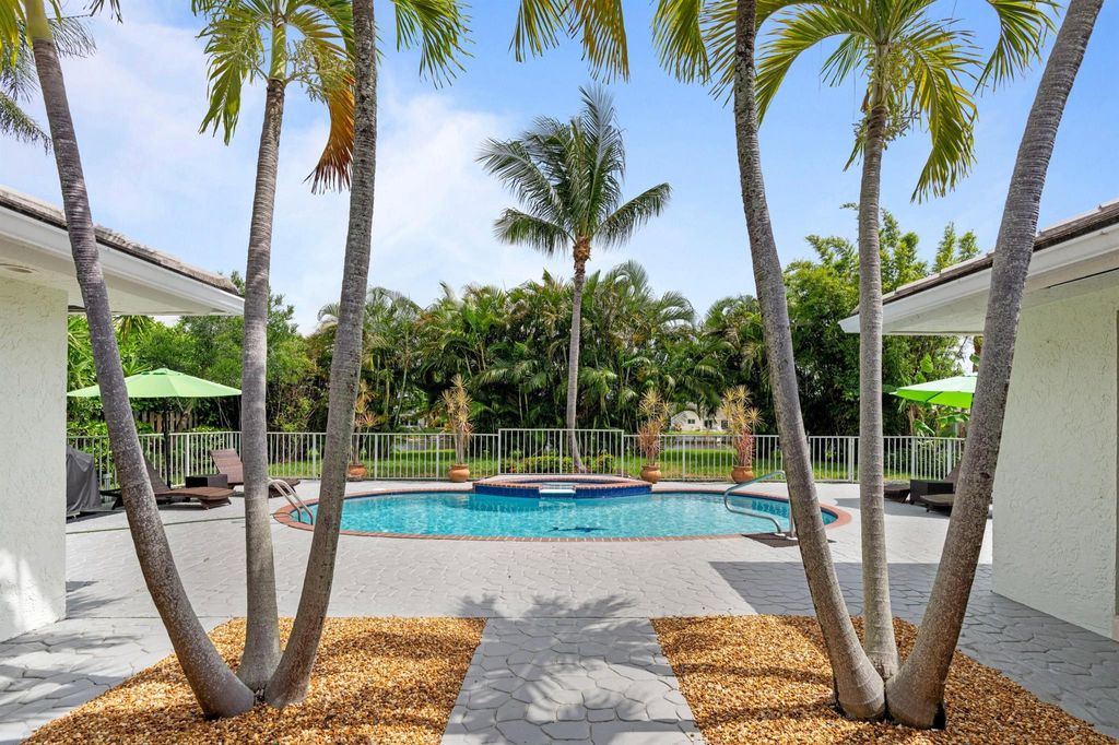 Photo of 473 Oregon Lane, Boca Raton, FL 33487 (MLS # R11104487)