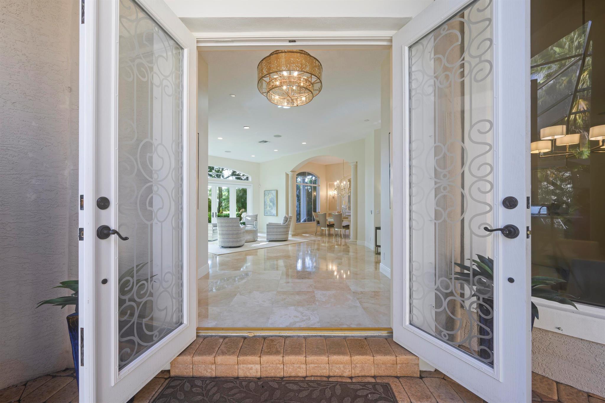 8431 Egret Lakes Lane