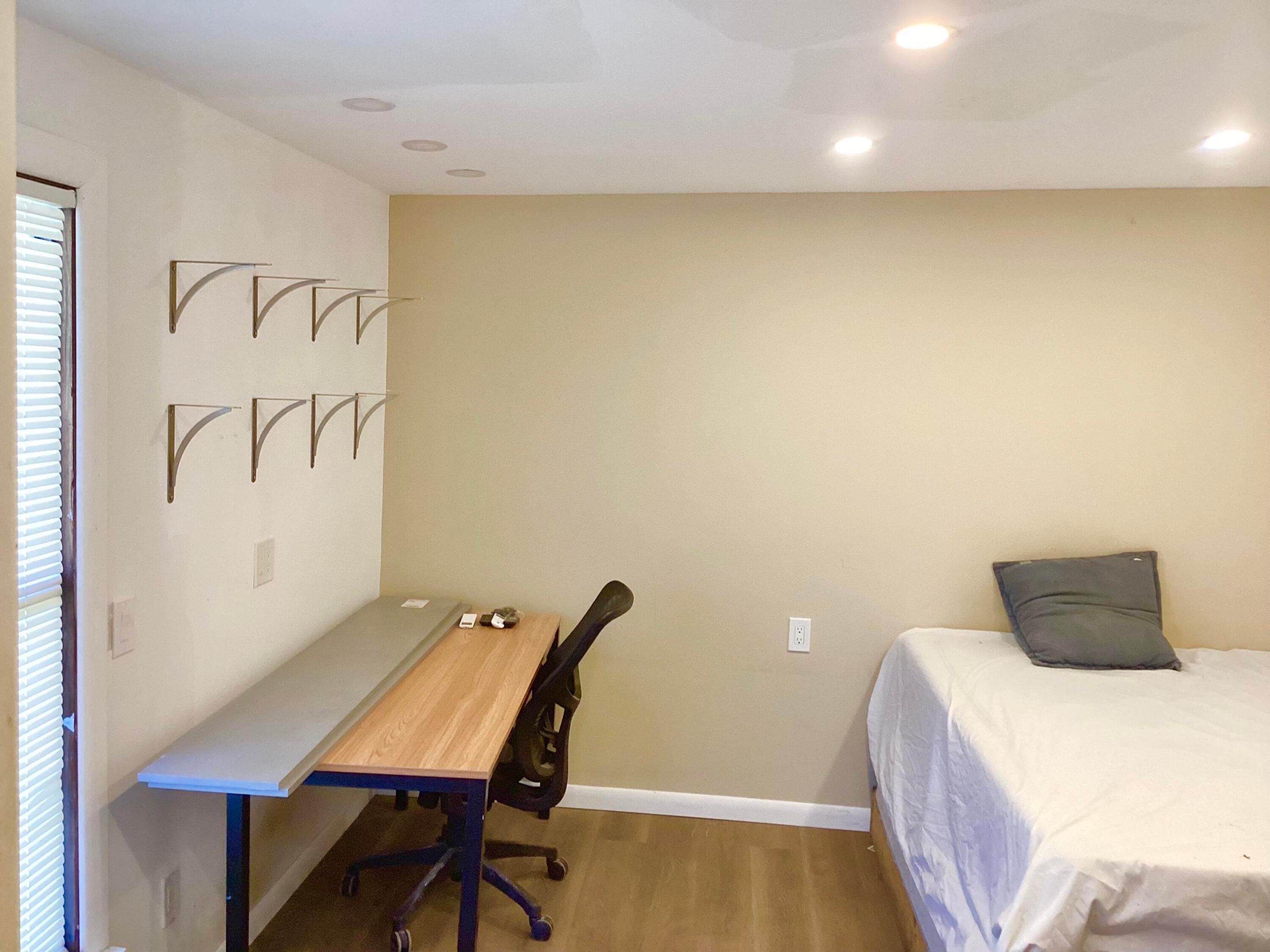 SUNSHINE PARKWAY MANOR UNRECORDED - Residential