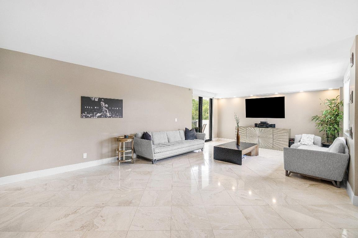 LA FONTANA - Residential