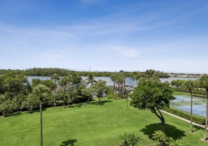 LA FONTANA - Residential