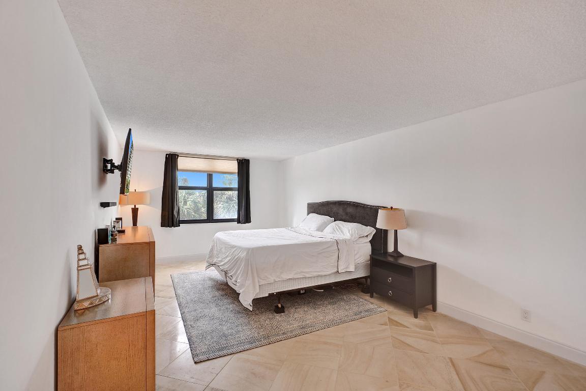 LA FONTANA - Residential