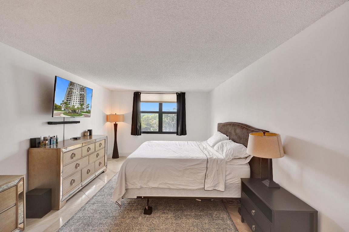 LA FONTANA - Residential